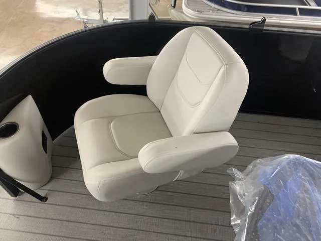 Slide: The Image of Starcraft EXS 3 FD4 2025 - 5