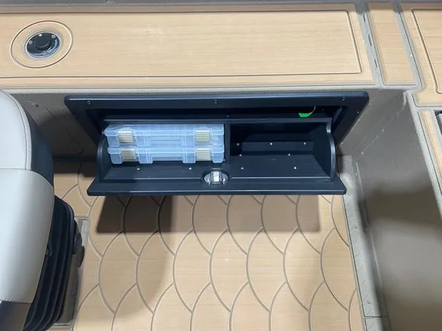 Slide: The Image of SeaArk Flex 21 / SUZUKI DF250 2025 - 13