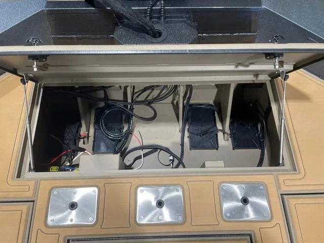 Slide: The Image of SeaArk Flex 21 / SUZUKI DF250 2025 - 25