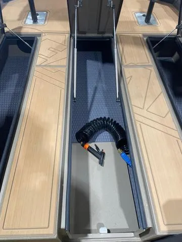 Slide: The Image of SeaArk Flex 21 / SUZUKI DF250 2025 - 4