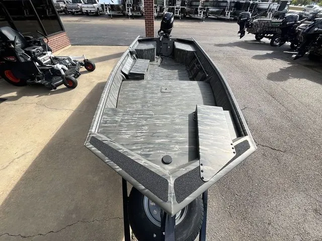 Slide: The Image of War Eagle 648LDV 2026 - 10