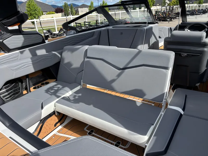 Slide: The Image of Nautique Super Air Nautique G21 2025 - 15