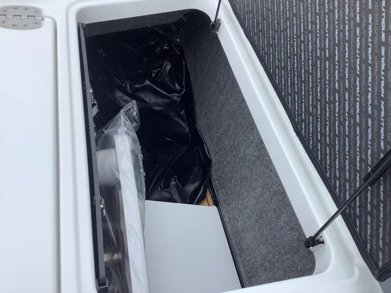 Slide: The Image of Nautique S23 2025 - 21