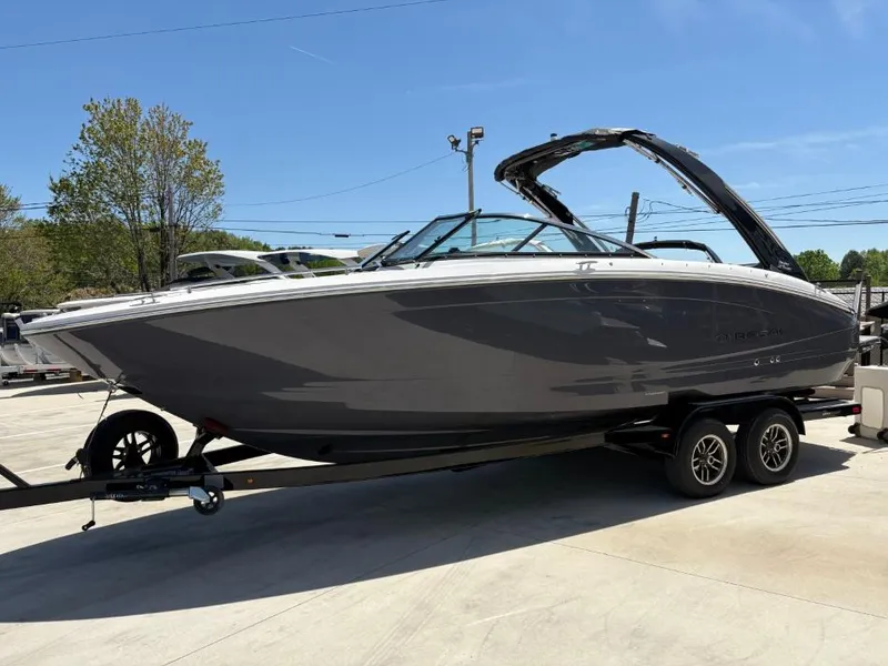 The Image of Regal LS6 Ultimate 2025 - 1