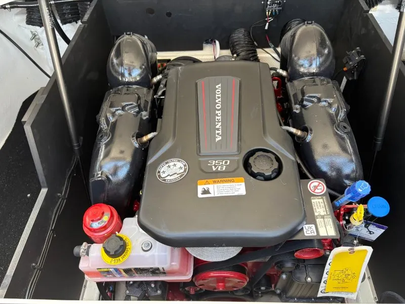 Slide: The Image of Regal LS6 Ultimate 2025 - 19