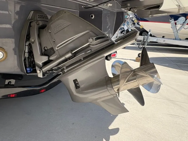 Slide: The Image of Regal LS6 Ultimate 2025 - 21