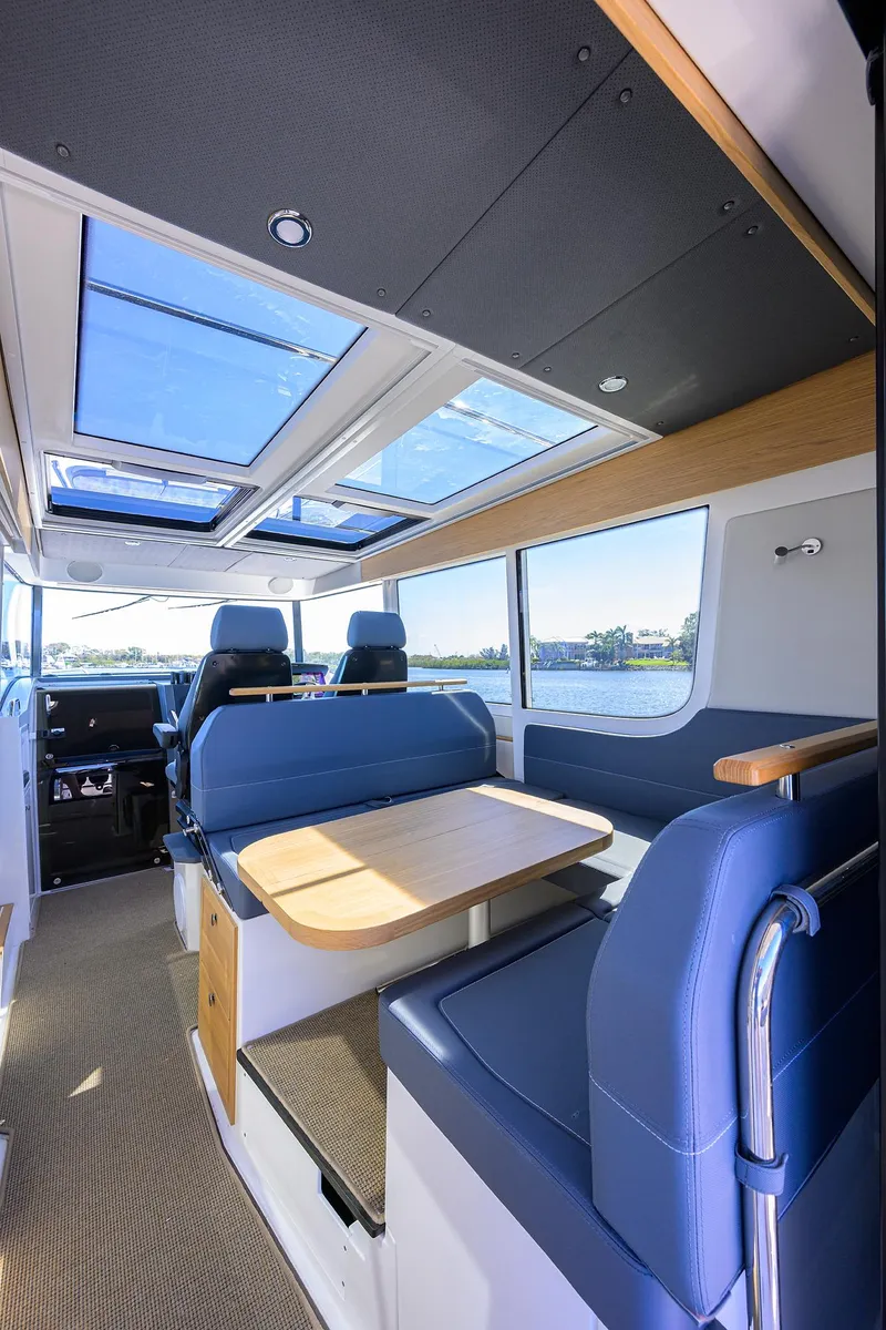 Slide: The Image of 2024 Nimbus C-11 - Salon seating - 32