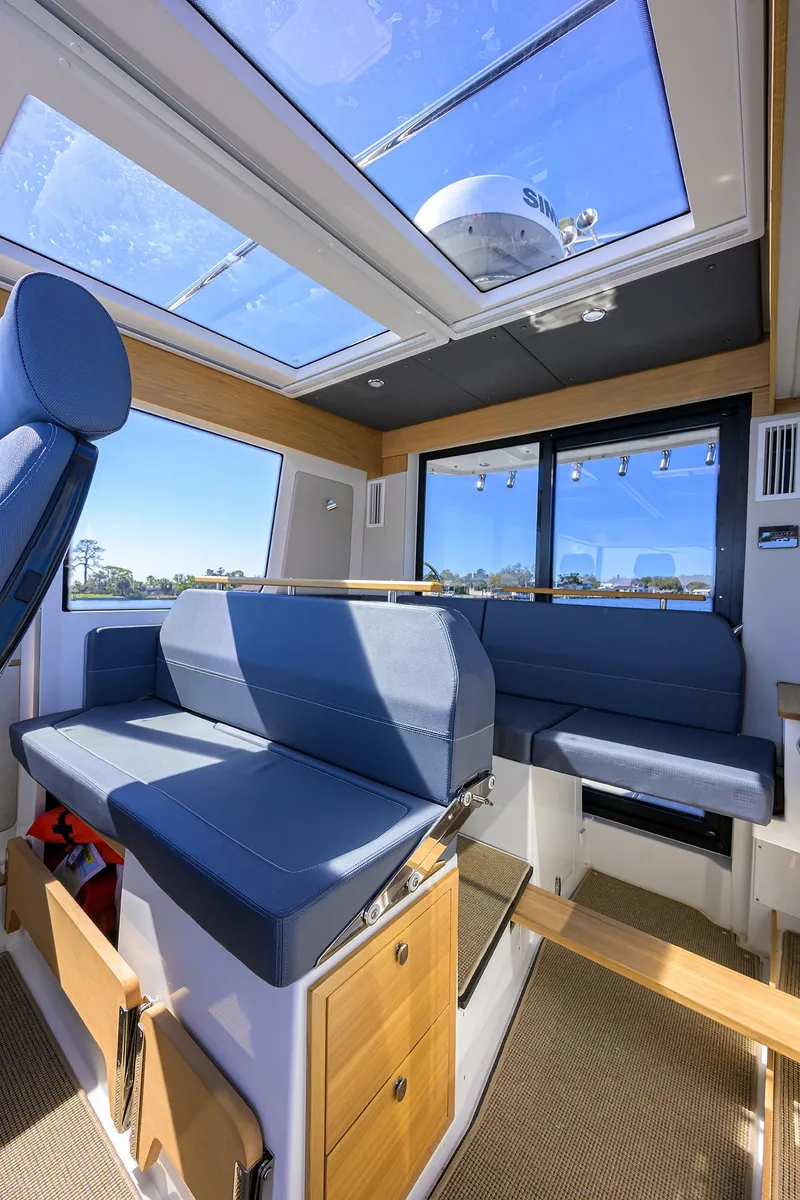 Slide: The Image of 2024 Nimbus C-11 - Salon seating - 33