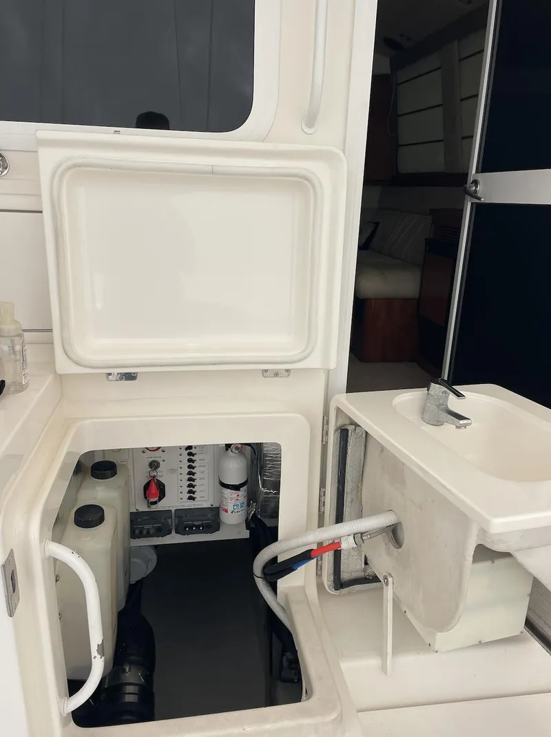 Slide: The Image of Riviera 40 Flybridge 2005 - 60