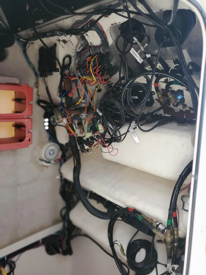 Slide: The Image of Interior wiring of a 2003 Hydra-Sports 2400 CC Vector boat. - 36