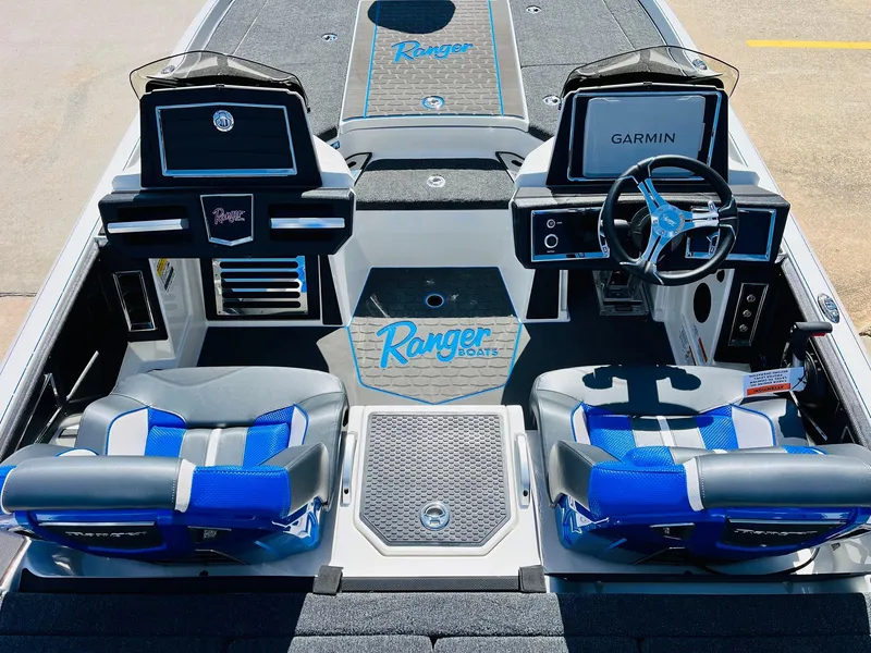 Slide: The Image of 2025 Ranger Z521R Cup-Equipped boat interior with dual seats and Garmin navigation system. - 35