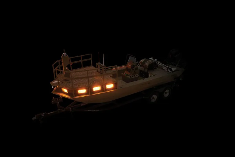 Slide: The Image of Tracker Grizzly 2072 CC Sportsman Kicker 2025 - 15