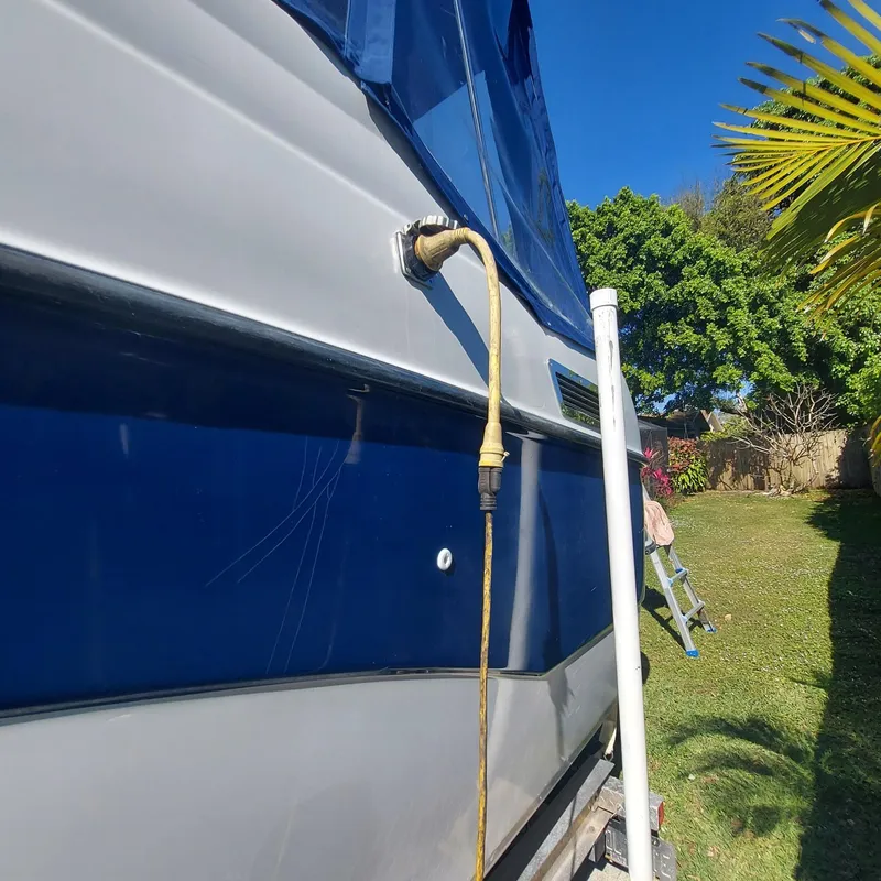 Slide: The Image of Crownline Boats 242 CR 2000 - 52