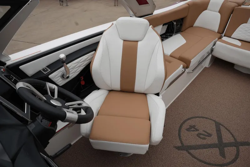 Slide: The Image of MasterCraft X24 2022 - 24