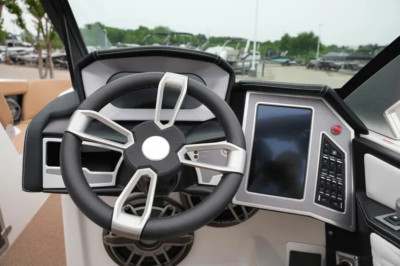 Slide: The Image of MasterCraft X24 2022 - 25