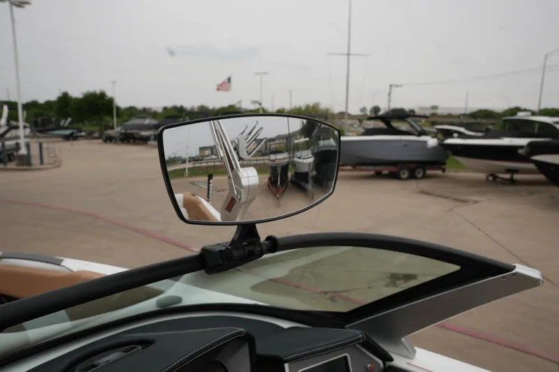 Slide: The Image of MasterCraft X24 2022 - 27