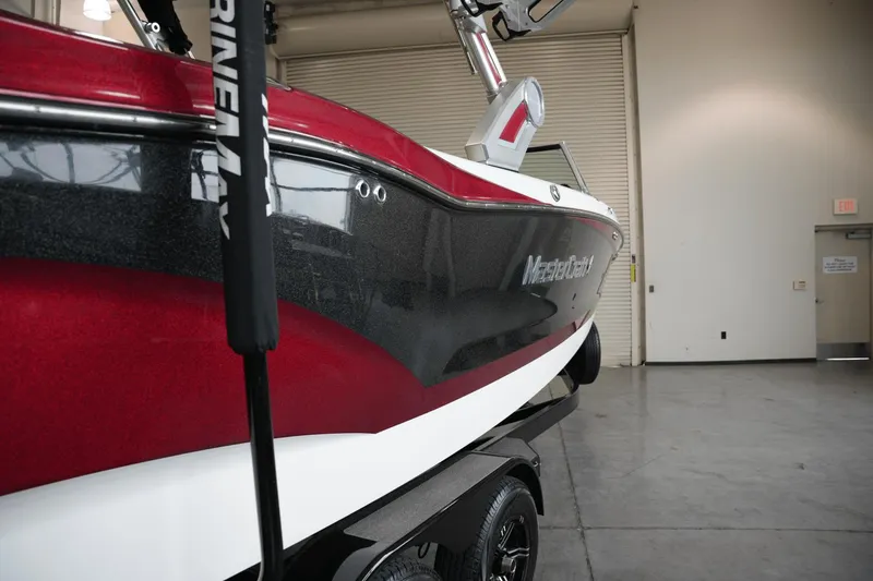 Slide: The Image of MasterCraft X24 2022 - 3