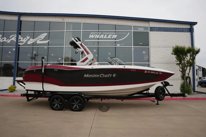 Slide: The Image of MasterCraft X24 2022 - 4