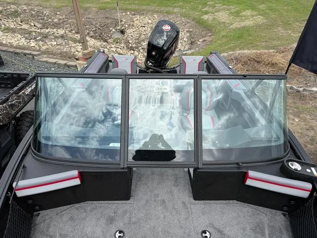 Slide: The Image of Alumacraft Trophy 175X Sport 2025 - 35