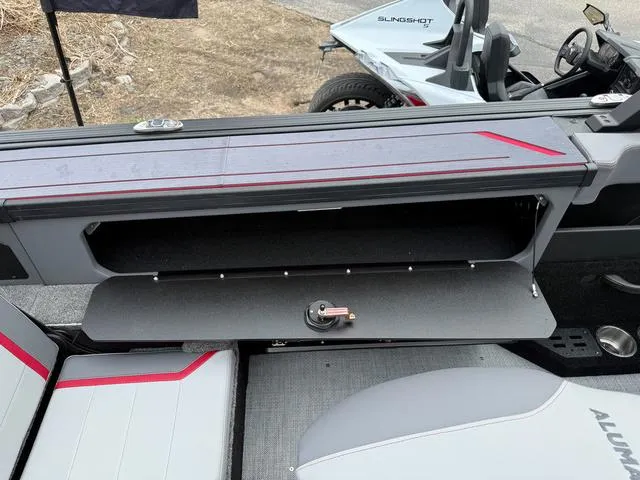 Slide: The Image of Alumacraft Trophy 175X Sport 2025 - 10