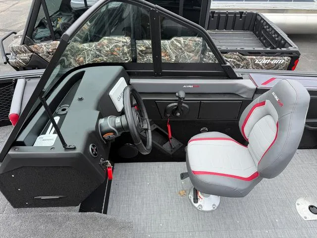 Slide: The Image of Alumacraft Trophy 175X Sport 2025 - 23