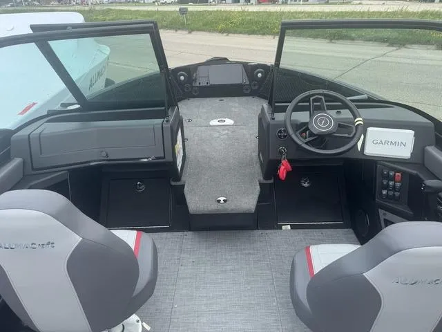 Slide: The Image of Alumacraft Trophy 175X Sport 2025 - 19