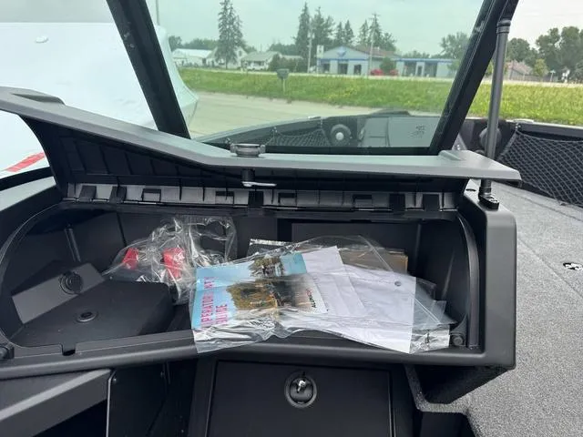 Slide: The Image of Alumacraft Trophy 175X Sport 2025 - 22