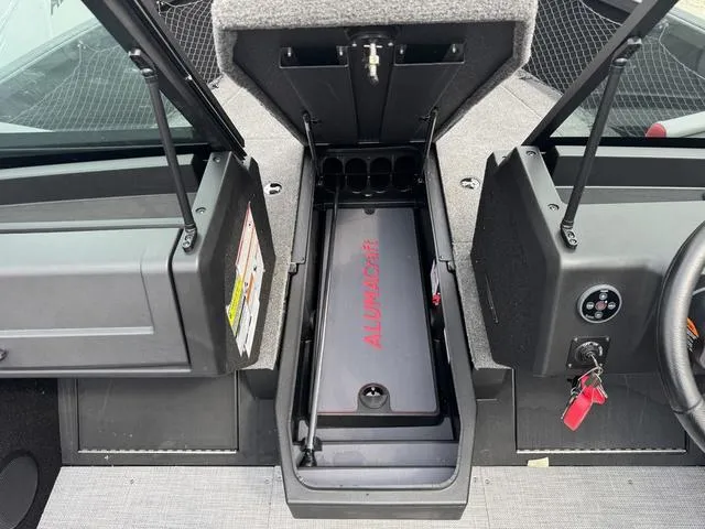 Slide: The Image of Alumacraft Trophy 175X Sport 2025 - 23