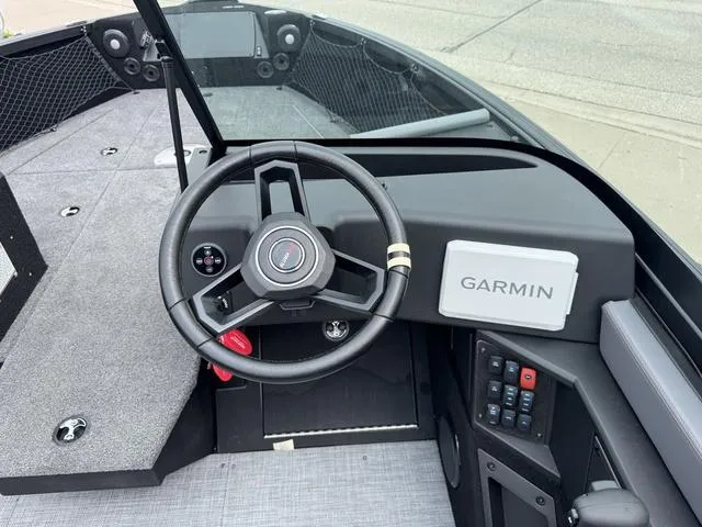 Slide: The Image of Alumacraft Trophy 175X Sport 2025 - 26