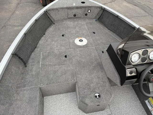 Slide: The Image of Alumacraft Voyageur 175 SC 2024 - 19