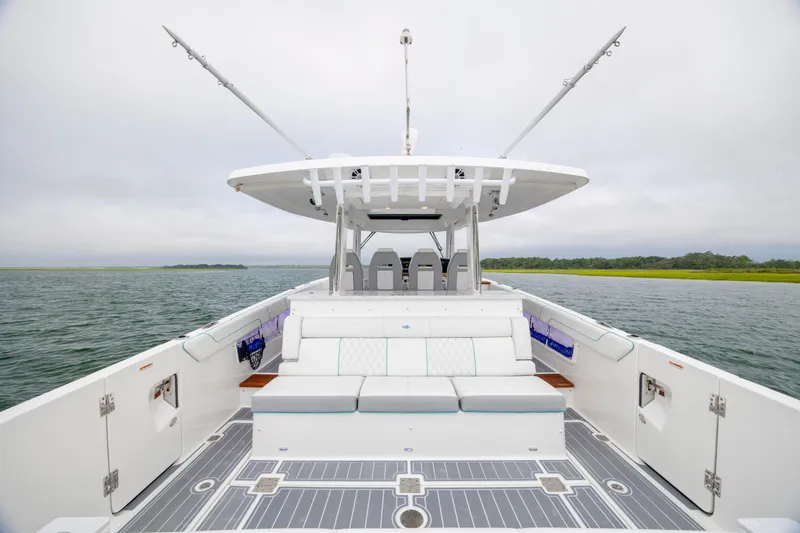 Slide: The Image of Regal 38 SAV 2022 - 23