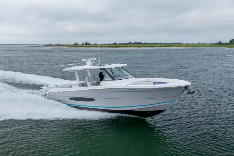 Slide: The Image of Regal 38 SAV 2022 - 49