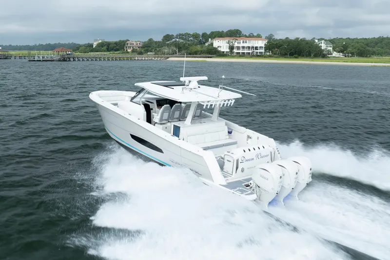 Slide: The Image of Regal 38 SAV 2022 - 51