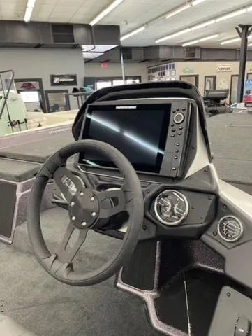 Slide: The Image of Skeeter ZXR21SE 2025 - 8