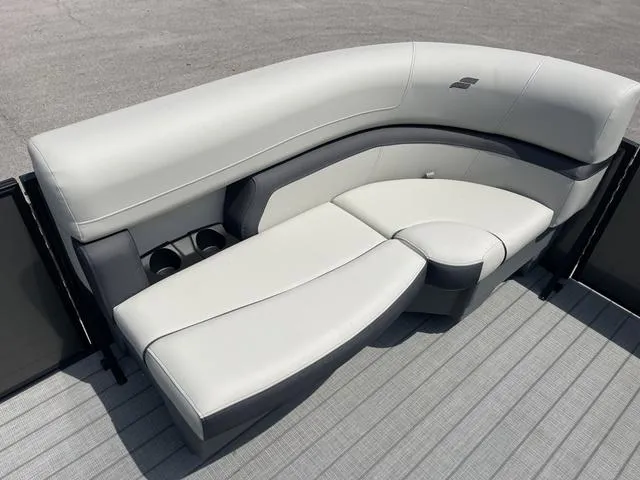 Slide: The Image of Starcraft EXS 1 2025 - 11