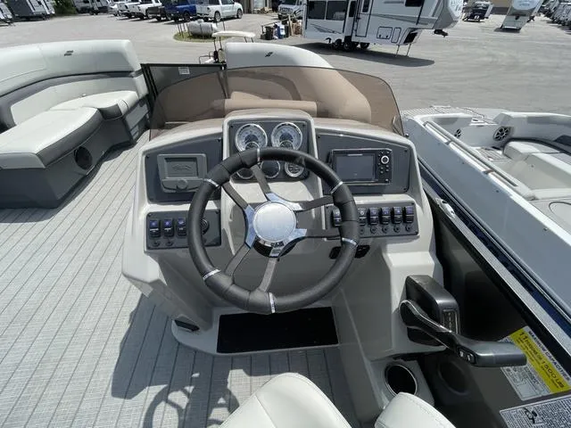 Slide: The Image of Starcraft EXS 1 2025 - 9