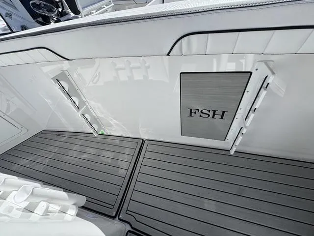 Slide: The Image of Yamaha 255 FSH Sport H 2025 - 11