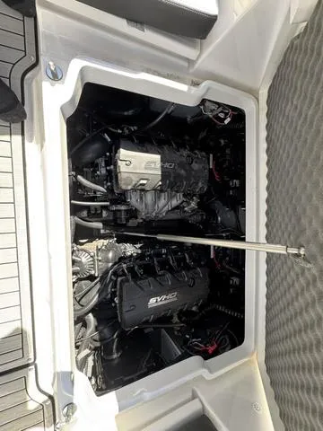 Slide: The Image of Yamaha 255 FSH Sport H 2025 - 12