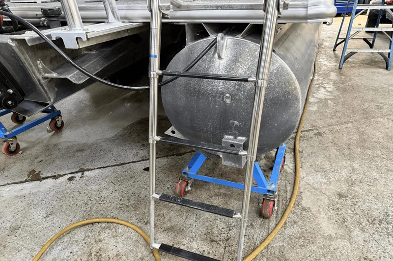 Slide: The Image of Sylvan MIRAGE8522 2021 - 34