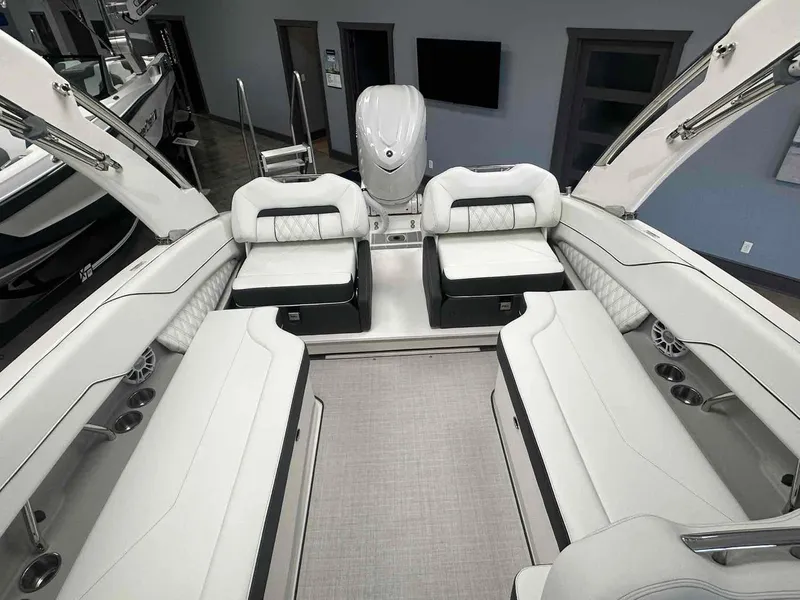 Slide: The Image of Regal LX6 2025 - 13