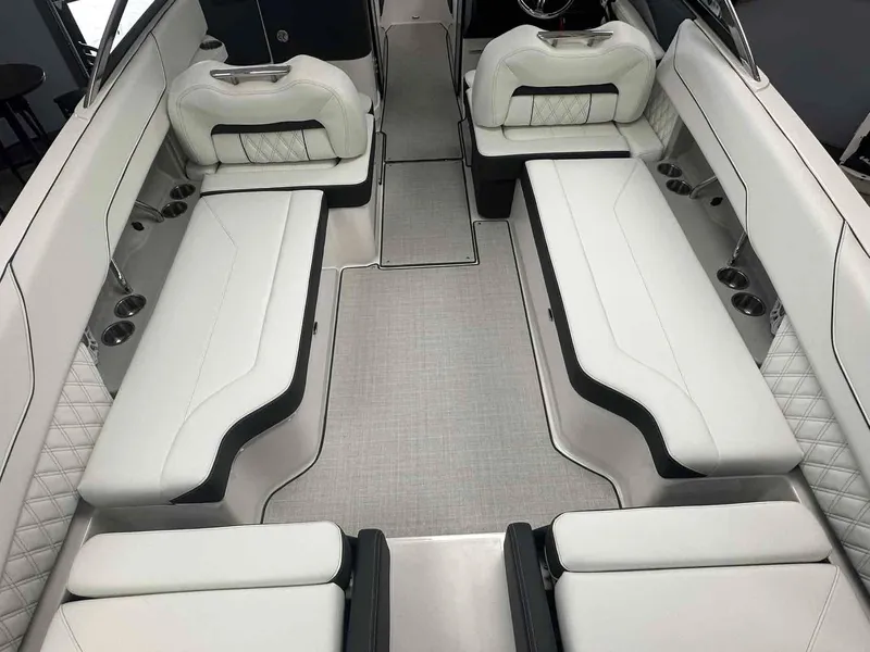 Slide: The Image of Regal LX6 2025 - 14