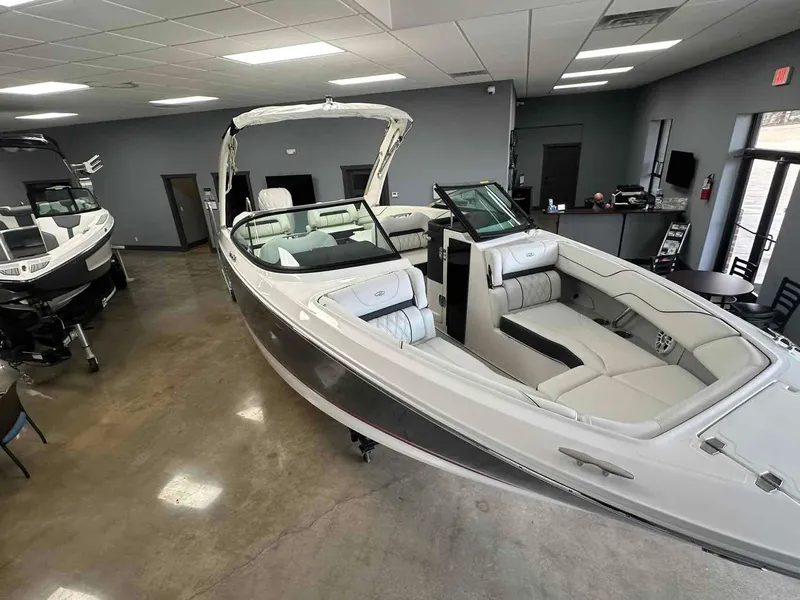 Slide: The Image of Regal LX6 2025 - 3