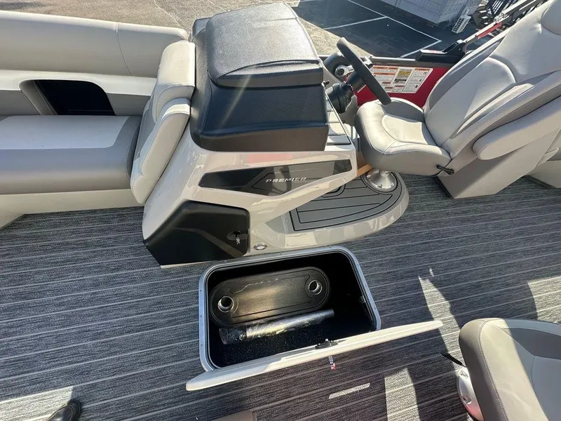 Slide: The Image of Premier 210 Sunsation RF 2024 - 5