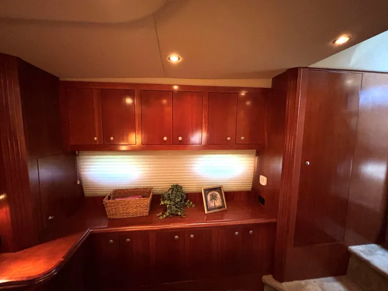 Slide: The Image of Cruisers 415 Express Motoryacht 2006 - 55