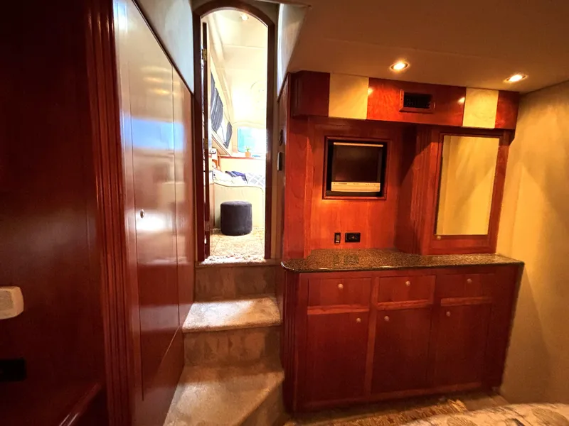 Slide: The Image of Cruisers 415 Express Motoryacht 2006 - 58