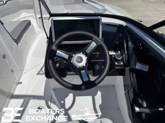 Slide: The Image of Yamaha AR250 2025 - 6