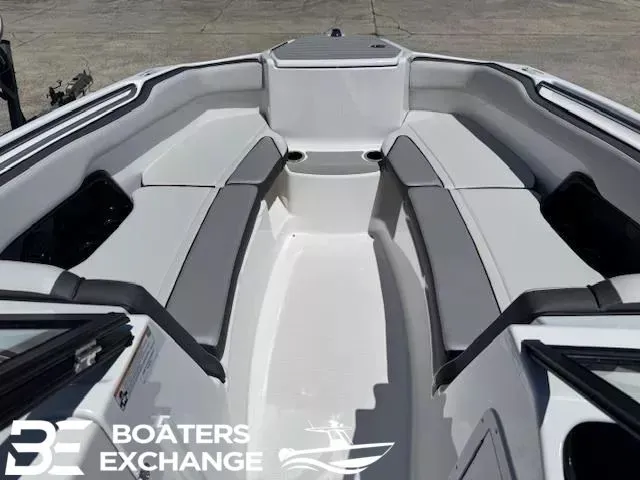 Slide: The Image of Yamaha AR250 2025 - 9