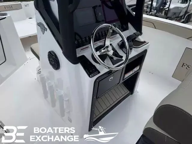 Slide: The Image of Yamaha 255 FSH Sport E 2025 - 8