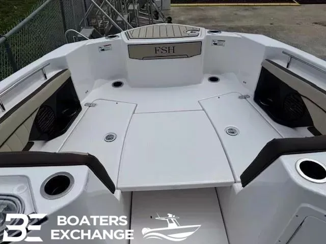 Slide: The Image of Yamaha 255 FSH Sport E 2025 - 9