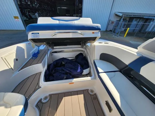 Slide: The Image of Chaparral 270 OSX 2023 - 20